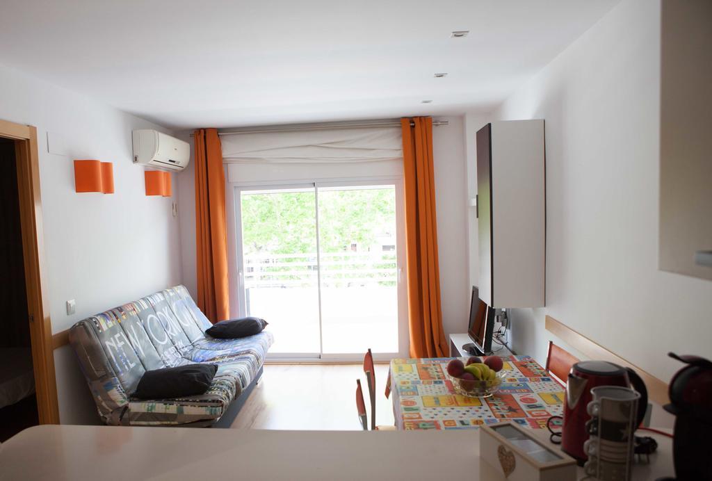 Costa Dorada Apartments Салоу Екстер'єр фото
