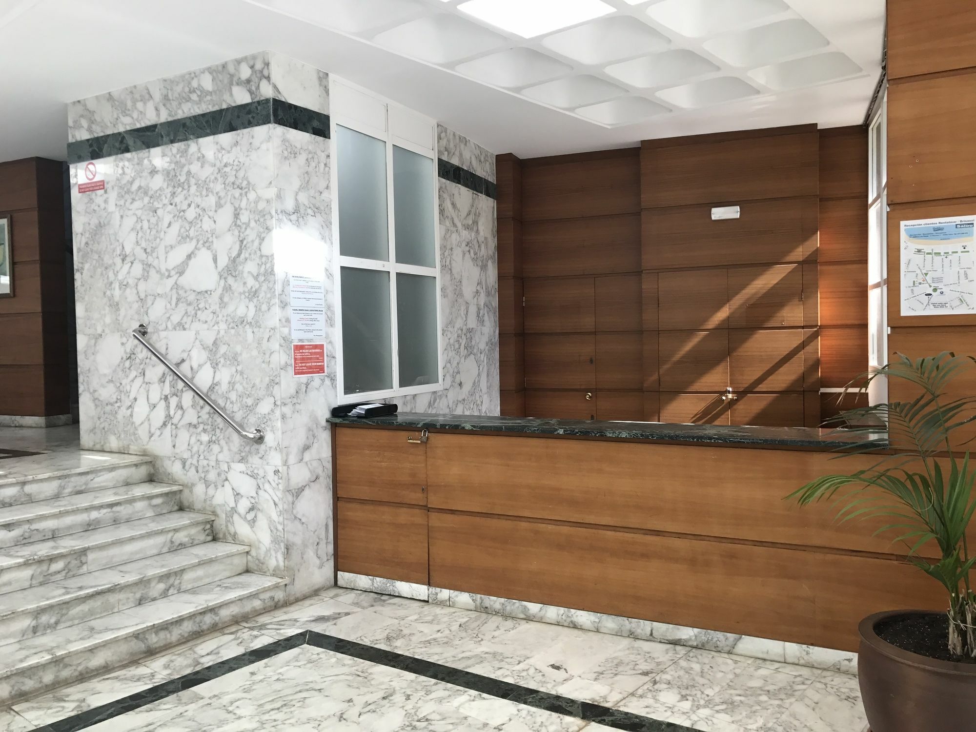 Costa Dorada Apartments Салоу Екстер'єр фото