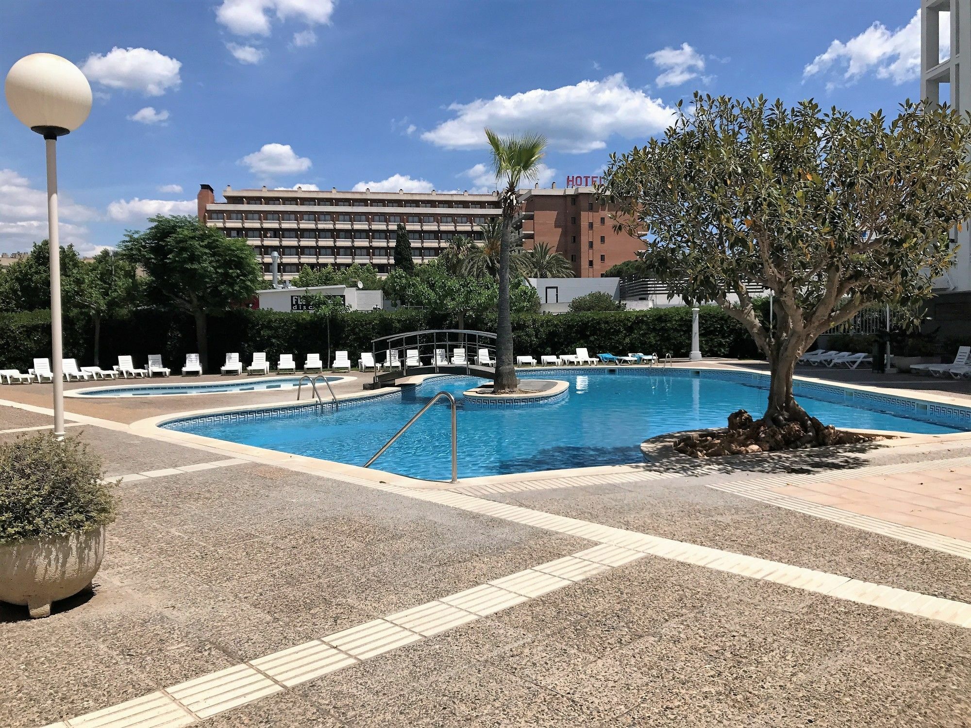 Costa Dorada Apartments Салоу Екстер'єр фото